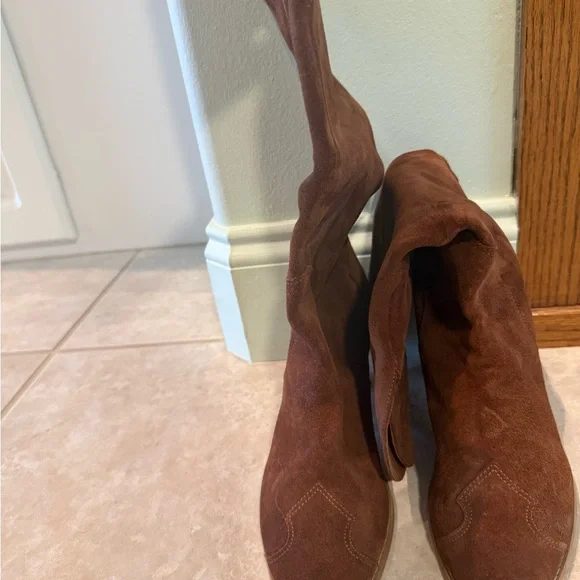 Free People Brown Suede Heeled Boots - Picture 5 of 9